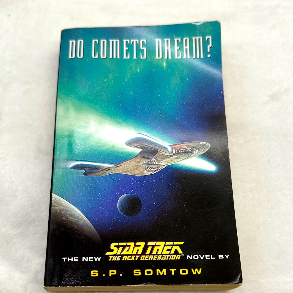 STAR TREK The Next Generation (Do Comets Dream) Paperback